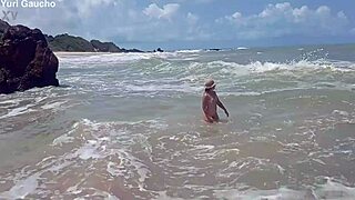 Man, Yuri Gaúcho, hot wife showin’ all at nudist beach, guys goin’ crazy!