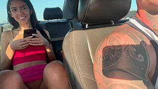 novinha had to give up her tight spot to pay the uber fare