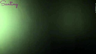 Bruneta soție prostituată ia pulă neagră mare în public