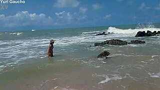 Man, Yuri Gaúcho, hot wife showin’ all at nudist beach, guys goin’ crazy!