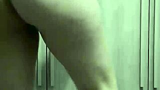 Latina Twerking in Lingerie