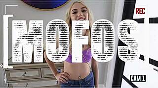 Mofos - Jessica Starling Teases with Hands and Huge Dildo in Sensual Close-Up