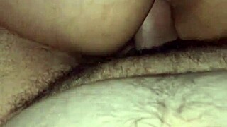 Latynoska przypadkowo bierze chuja przyrodniego brata w analnym fetyszu