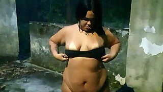 Mamando e Fudendo na Escola Abandonada, So Hot! 🔥