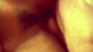 Zwarte milf Dee wordt buiten geneukt door Seth.