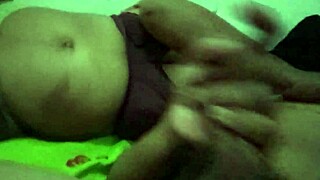 Hey, you love watching Indo Janda get pounded by Brondong with creampie?