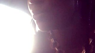 come eat with a black african lady