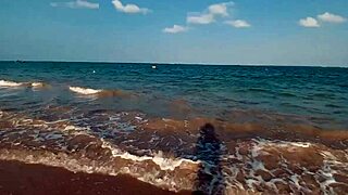 risky public beach sex with big ass girlfriend almost gets caught