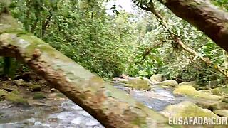 Na Cachu Outdoor Oral Natural Tits