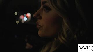 Smokin hot Anna Claire Clouds gets her pussy licked by a sexy brunette! 😍