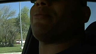 Zamisli ogroman crni kurac zadirkuje usku pičku tinejdžerke Brianna Love