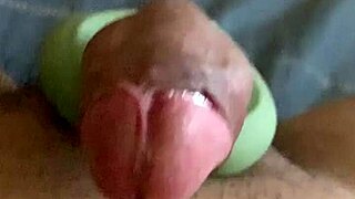 Exploring solo play with a fun toy