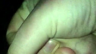 Fatthocoo Gets Handsy with a Steamy Solo Session