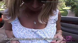 she flashes big boobs outdoors in tampa 😍