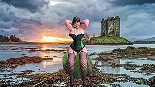 Oma Greensprings erkundet Rose mit anderem Namen