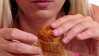 short-haired gal enjoys riding the sybian toy intensely