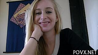 내 여친은 항상 블로잡과 야생 섹스 갈구해, 그녀의 타이트 틴 보지에 거친 자지로 충분하지 않아.