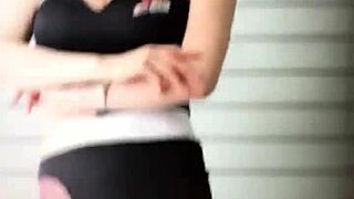 Hey, how does this Korean queen make you shoot a massive 27-day cum load?