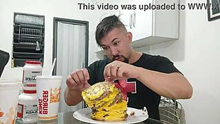 i'm eatin' the biggest milf burger king