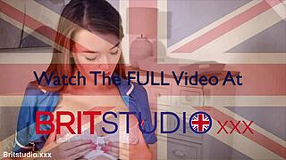 hey, this teen nurse wants you to cheat on your girlfriend