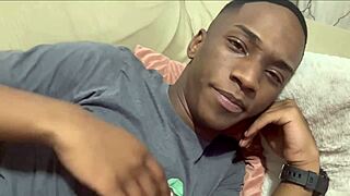 i fucked my redhead lover with big tits and ass, big cock jorrou porra no meu cuzinho de ladinho no sofa da sala.