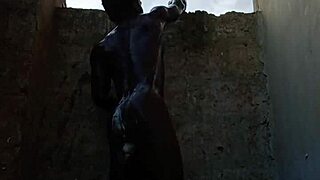 Älskar när vi duschar ihop innan knull med stora kukar