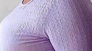 agente de inmobiliaria vende propiedad a cambio de su caliente coño