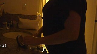 Mature Milf Spying Hidden Cam Voyeur