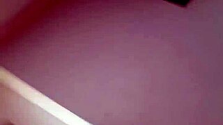 A mi novia le encanta chuparme las bolas