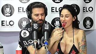 jenifer play, excited by spicy questions?