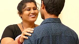 Ippadi oru kolutha aunty a yaru vandamnu soluvaga