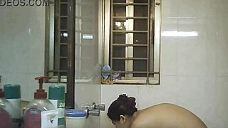 Hidden Camera Captures Indian BBW With Natural Tits Bathing in Shower