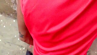 På Flygplatsens Bakgård Knullar Jag En Tjock Svart Kille Och Gör Honom Till Hora