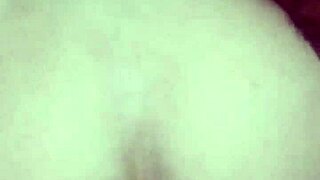 Enorme gozada dentro do cu safada colocou toda a porra pra fora