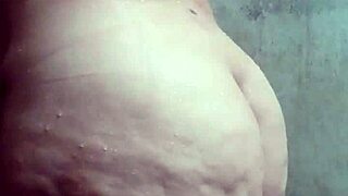 Wow, That Curvy Latina Showers So Seductively!