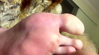 Artemisia Love fingers herself outdoors, so horny.