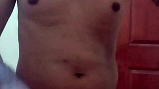 She alone starts recording homemade latina amateur scenes