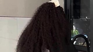 Empregada doméstica negra! Pegou cavalgando o pau monstro do chefe com buceta squirting amadoras no xred!