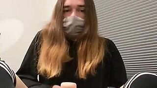 Transgirl uses fleshlight in full video