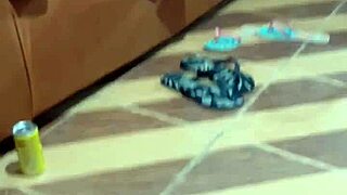 sucked the guy's dick at home and got horny