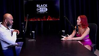 Bruna Ferrari vastaa En ole koskaan -kysymyksiin seksiä tehdessä kolmen kanssa punaisessa pitsissä