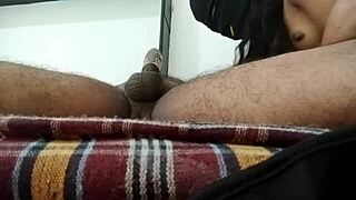 Indian desi aunty gets her pussy fucked hardcore in close-up