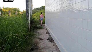 Me sorprendió negro y di culo coño bareback, ropa rasgada