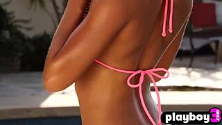 This perfect ebony teen babe just exposed her black ass