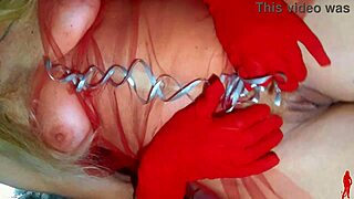 Merry christmas with a sexy mature lady's curves, natural tits, delicious big ass, tasty wet hairy pussy