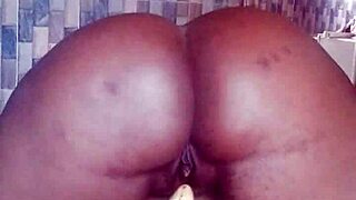 i saw blonde milf yuri luv and she was so hot i couldn't look away