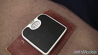 chubby bella bendz meets old lady lynn