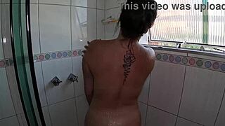 uma gestante in the backstage of ted's mansion, what’s lolla lollynha doing with that hairless body on the toilet?