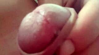 cumming fast with a quick hidden handjob before lunch 😏