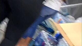 ボリューム尻ナロガが覗きでデカ尻披露、どうよ？